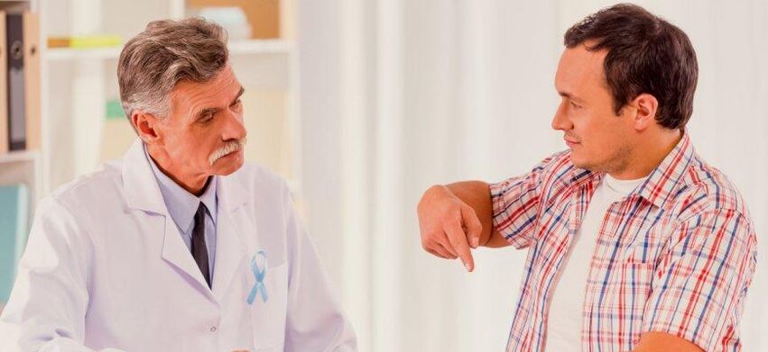 liječnik daje savjete o prevenciji prostatitisa